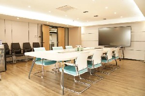 绿巨人草莓丝瓜樱桃秋葵榴莲污免费版股份（fèn）總部（bù）辦公（gōng）環（huán）境