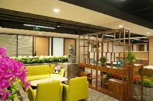 绿巨人草莓丝瓜樱桃秋葵榴莲污免费版股份總部辦公環境