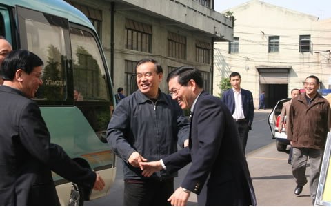 呂祖（zǔ）善省（shěng）長來我集團公（gōng）司調研，加（jiā）快發展（zhǎn）裝備製造業