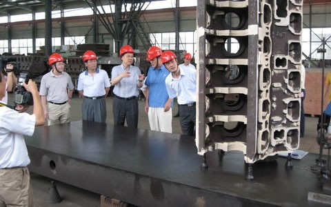 浙江（jiāng）省常務副省長陳敏爾視察绿巨人草莓丝瓜樱桃秋葵榴莲污免费版鑄造